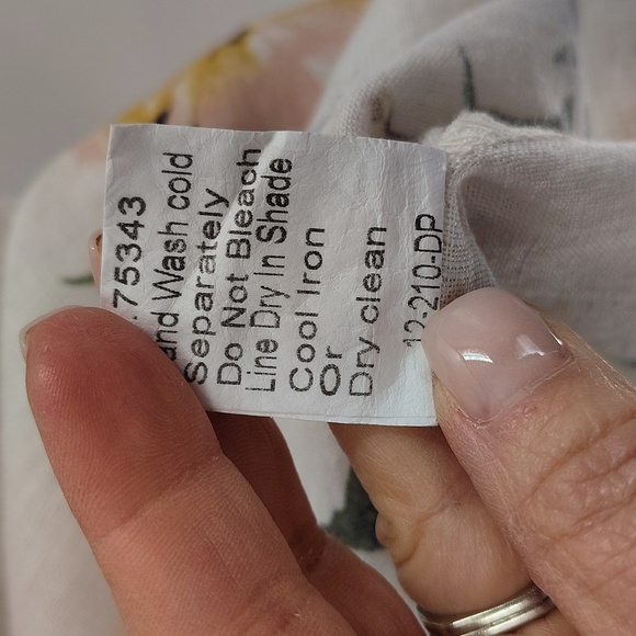 Lungo L'arno Made In Italy Pullover Linen Blouse Size 1X Floral Print Cream - Picture 7 of 8